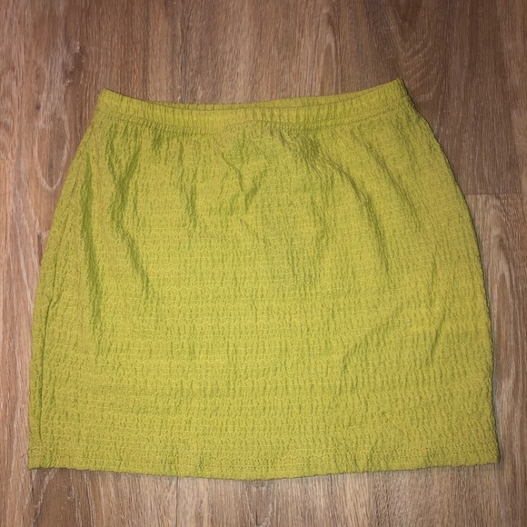MOTEL GUIDA MINI SKIRT IN BUBBLE OLIVE OIL NWT - Picture 2 of 5